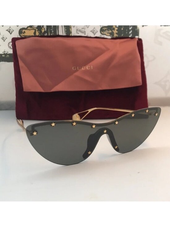 New Authentic Gucci Black and Gold Star-Studded Sunglasses GG0666s 001 main image 4